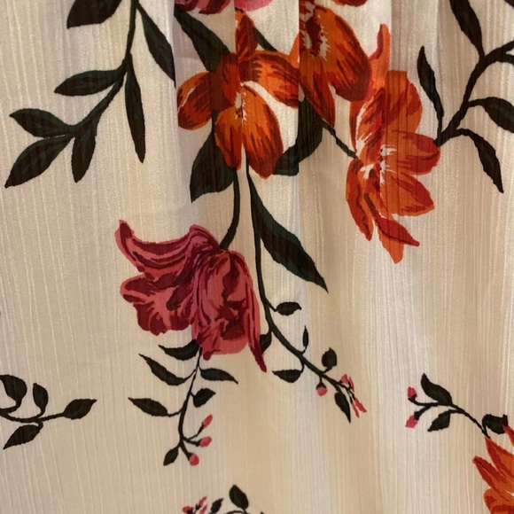 Old Navy White Blouse with Pink and Orange Floral Design - Picture 11 of 14